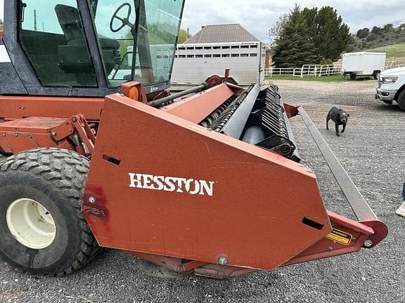 Image of Hesston 8200 equipment image 2