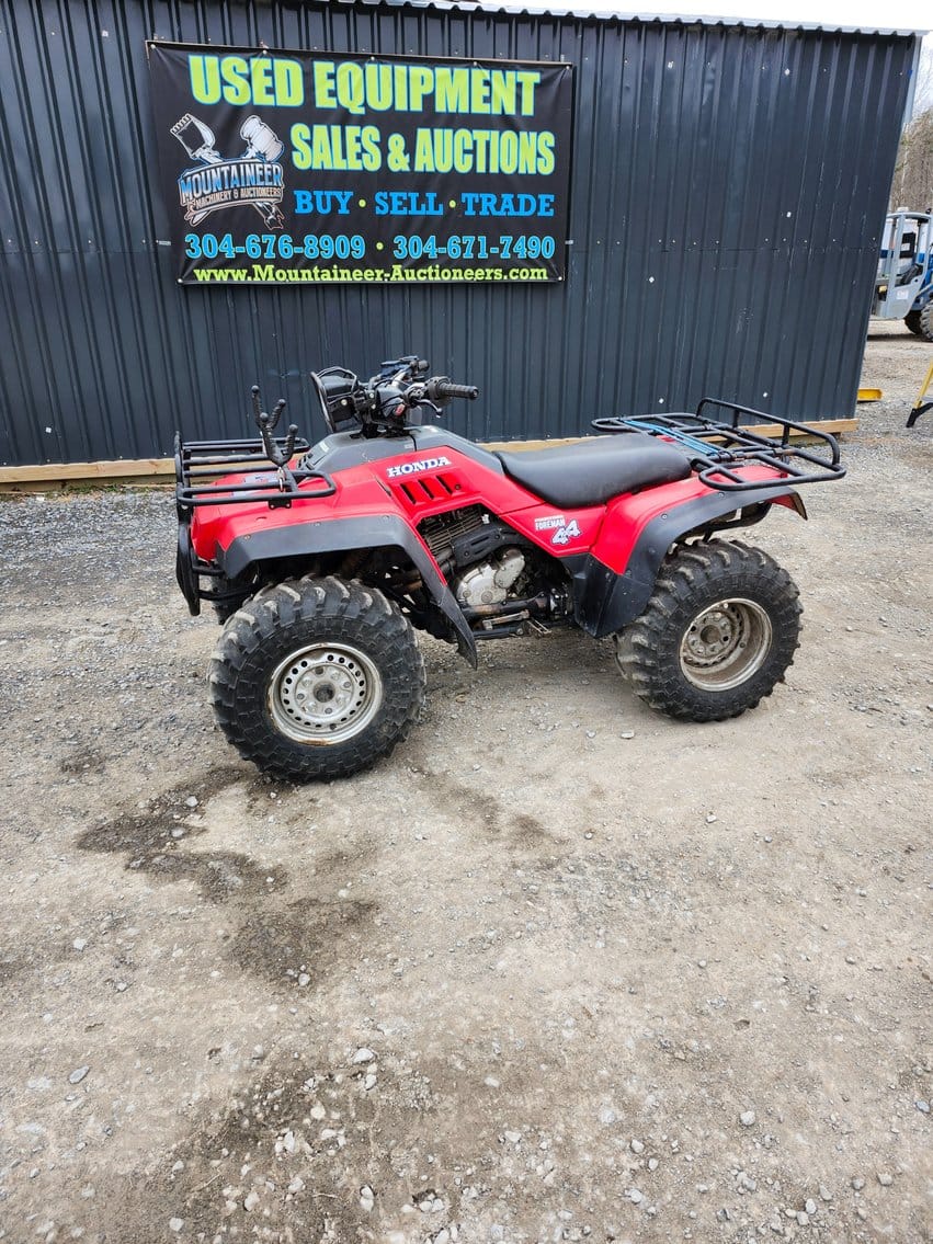 1987 Honda Fourtrax Foreman Equipment Image0