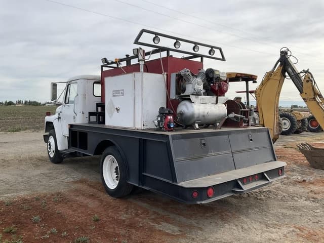 Image of International S1700 equipment image 4