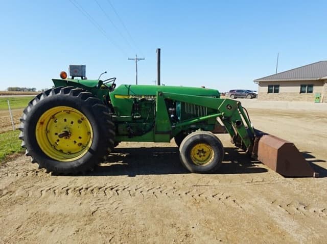 Image of John Deere 2950 equipment image 2