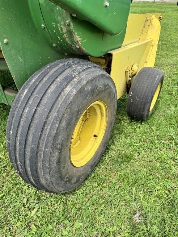 Image of John Deere 328 Image 1