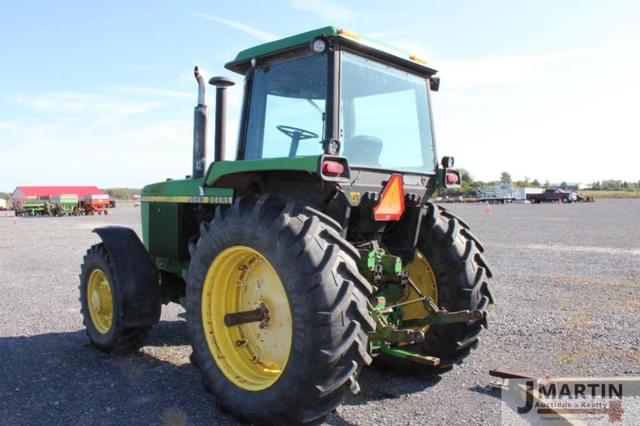 Image of John Deere 4050 equipment image 3