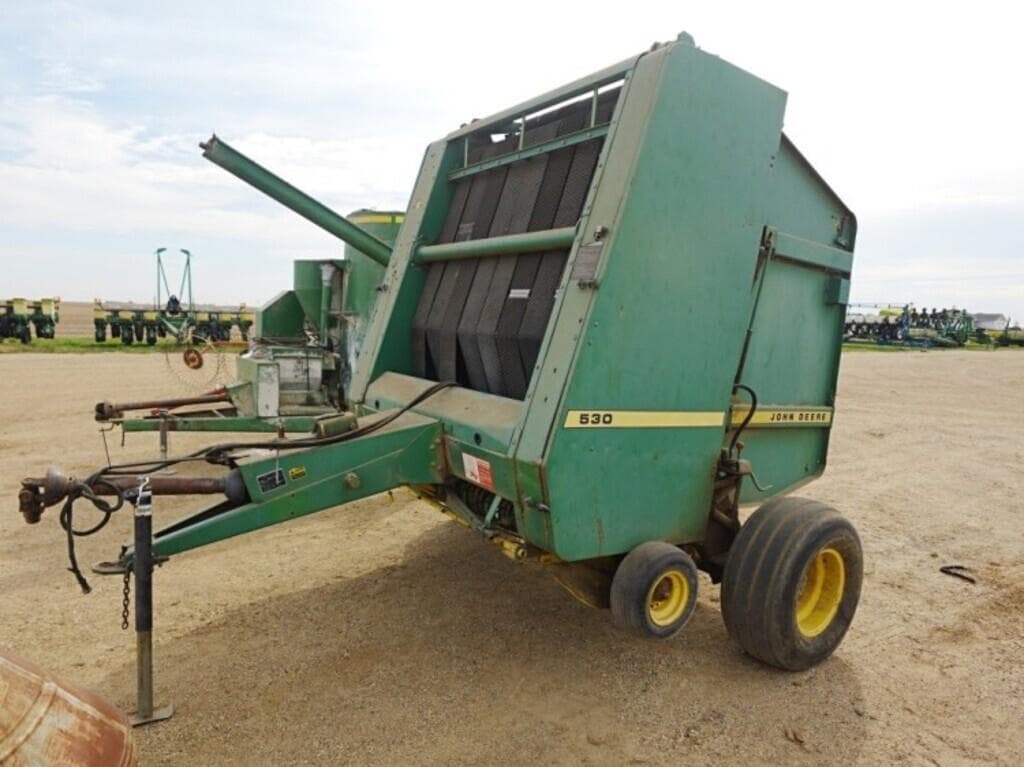Image of John Deere 530 Primary image