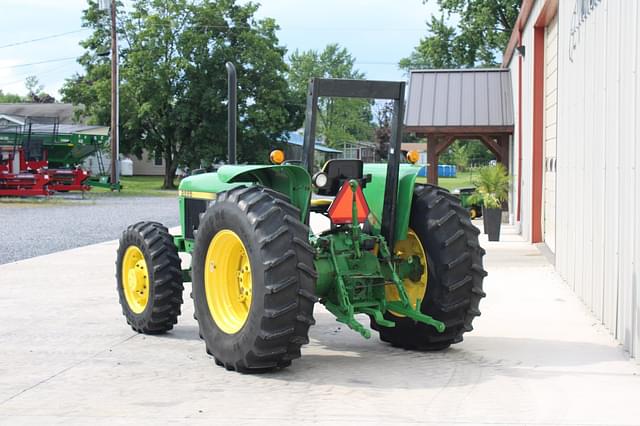 Image of John Deere 2555 equipment image 2
