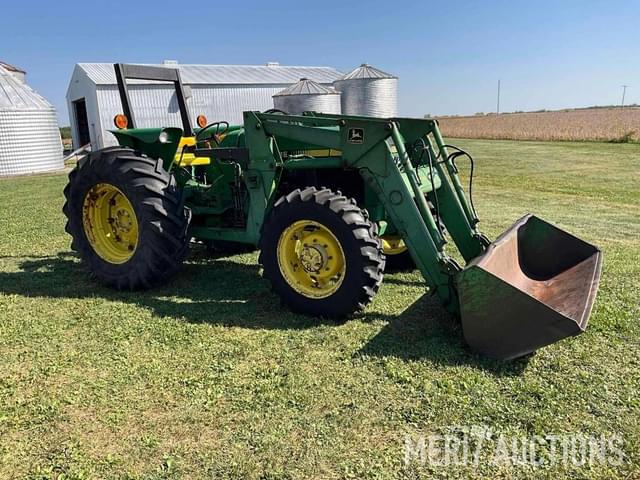 Image of John Deere 2555 equipment image 1