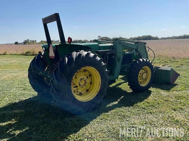 Image of John Deere 2555 equipment image 2