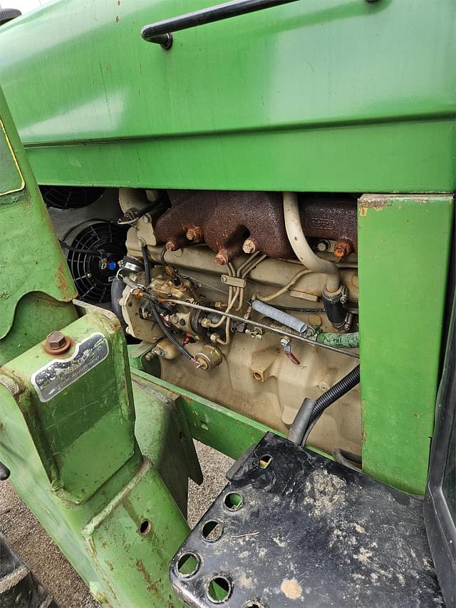 Image of John Deere 2755 equipment image 3