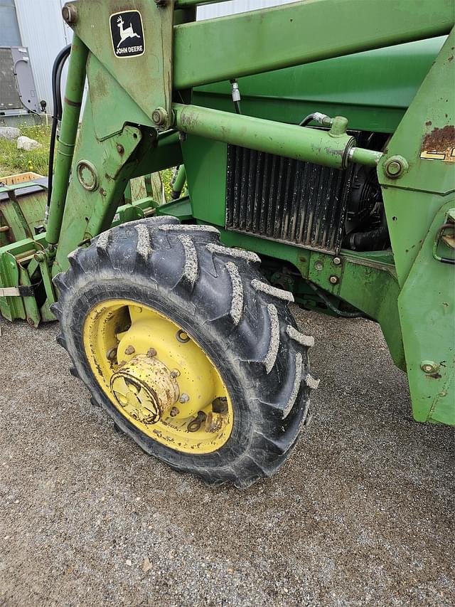 Image of John Deere 2755 equipment image 4