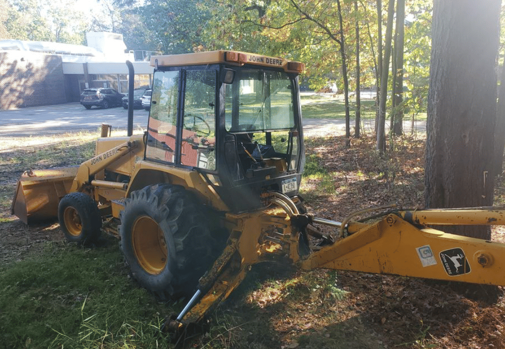 Image of John Deere 310C Image 1