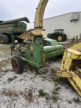 Image of John Deere 3800 equipment image 4