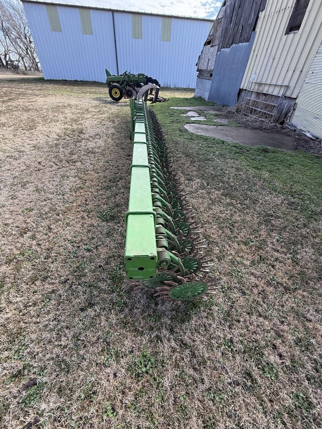 Image of John Deere 400 equipment image 2