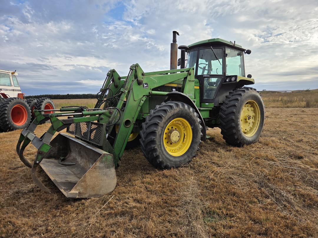Image of John Deere 4050 Primary image