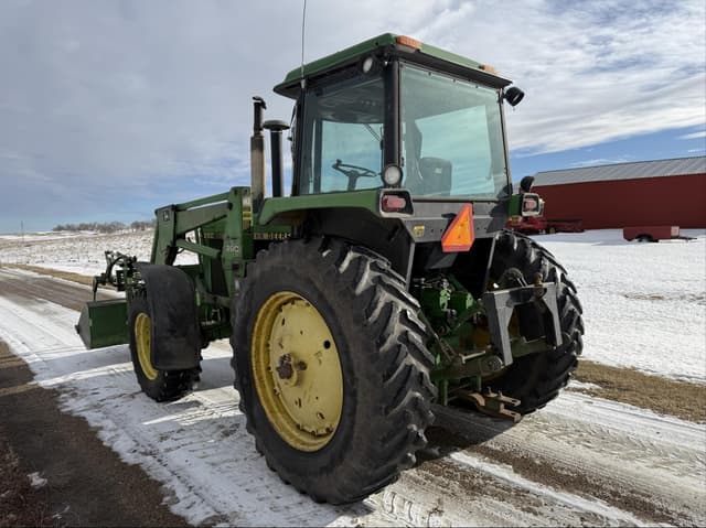 Image of John Deere 4250 equipment image 3