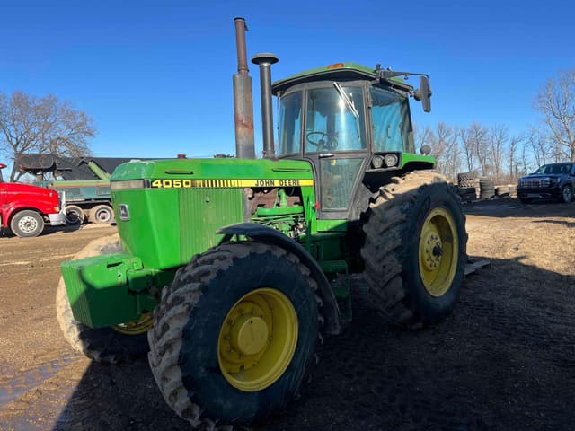 Image of John Deere 4250 equipment image 1