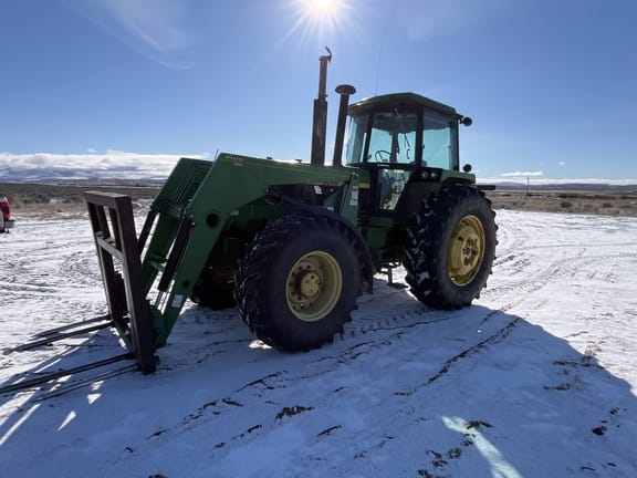 1987 John Deere 4450 Equipment Image0
