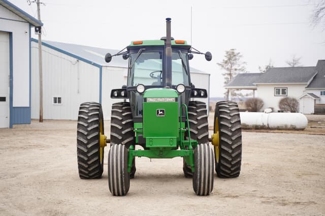 Image of John Deere 4450 equipment image 1