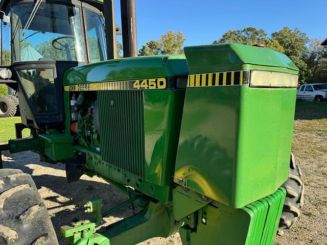 Image of John Deere 4450 equipment image 2