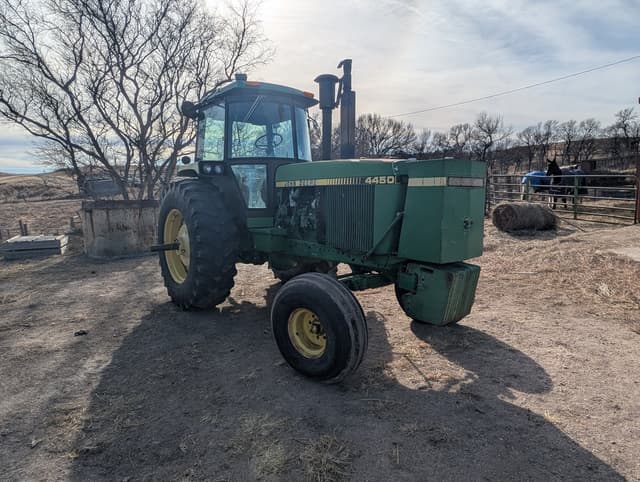 Image of John Deere 4450 equipment image 2