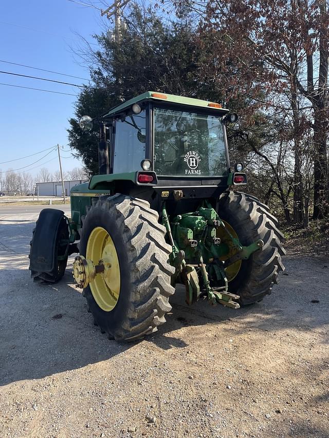 Image of John Deere 4850 equipment image 2