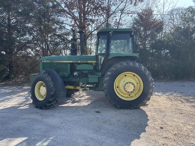 Image of John Deere 4850 equipment image 1