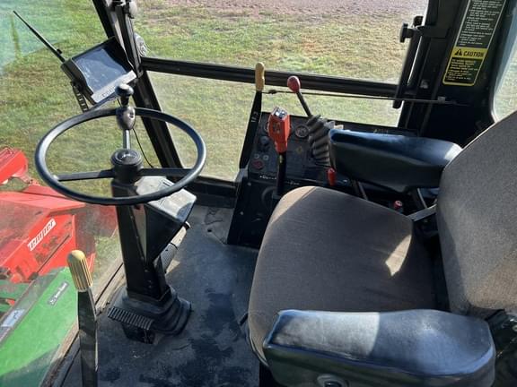 Image of John Deere 5730 equipment image 4
