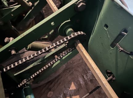 Image of John Deere 7200 equipment image 2