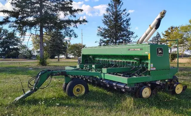 Image of John Deere 750 equipment image 4