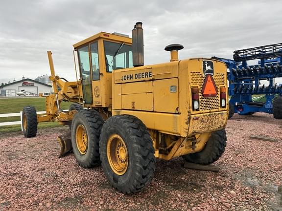 Image of John Deere 770BH equipment image 3