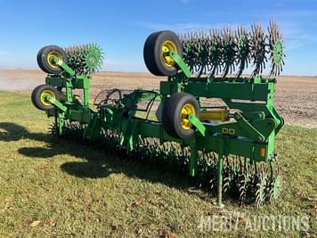 Main image John Deere 800