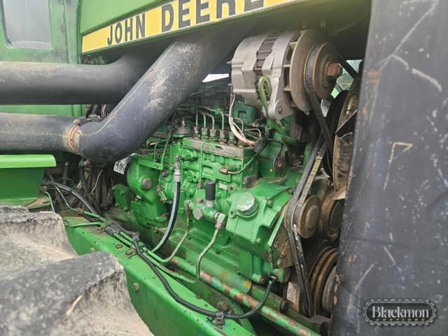 Image of John Deere 8450 equipment image 2