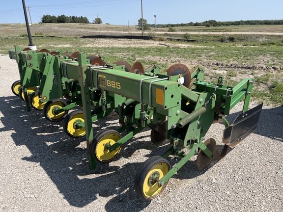 Main image John Deere 885