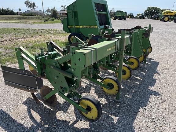 Image of John Deere 885 equipment image 1