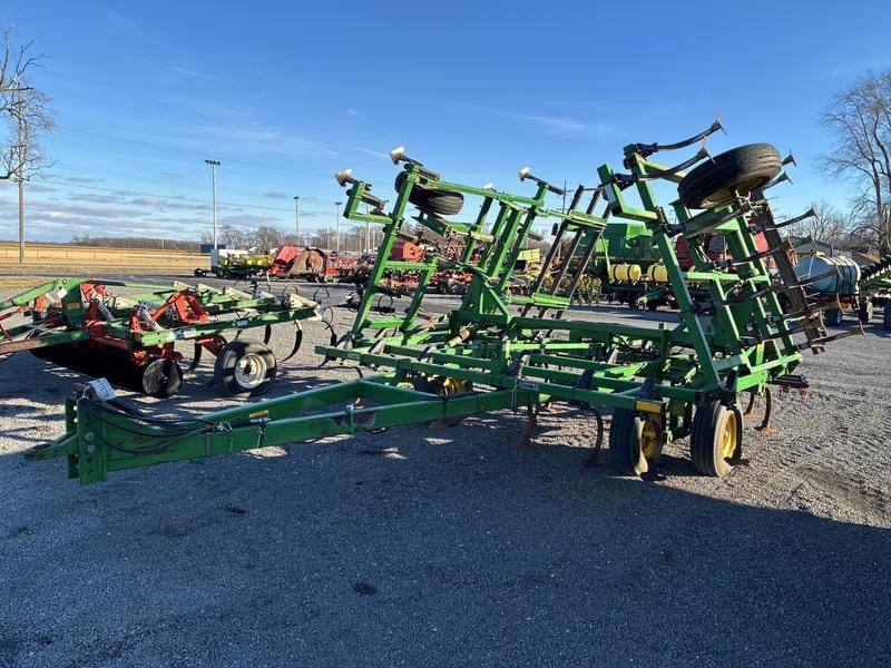 1987 John Deere 960 Equipment Image0