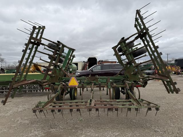 Image of John Deere 960 equipment image 2