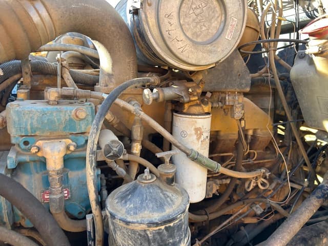 Image of Kenworth T600 equipment image 2