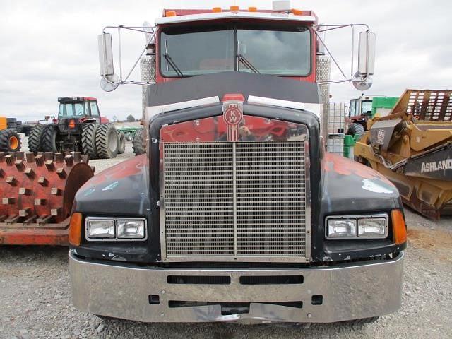 Image of Kenworth T600 equipment image 4