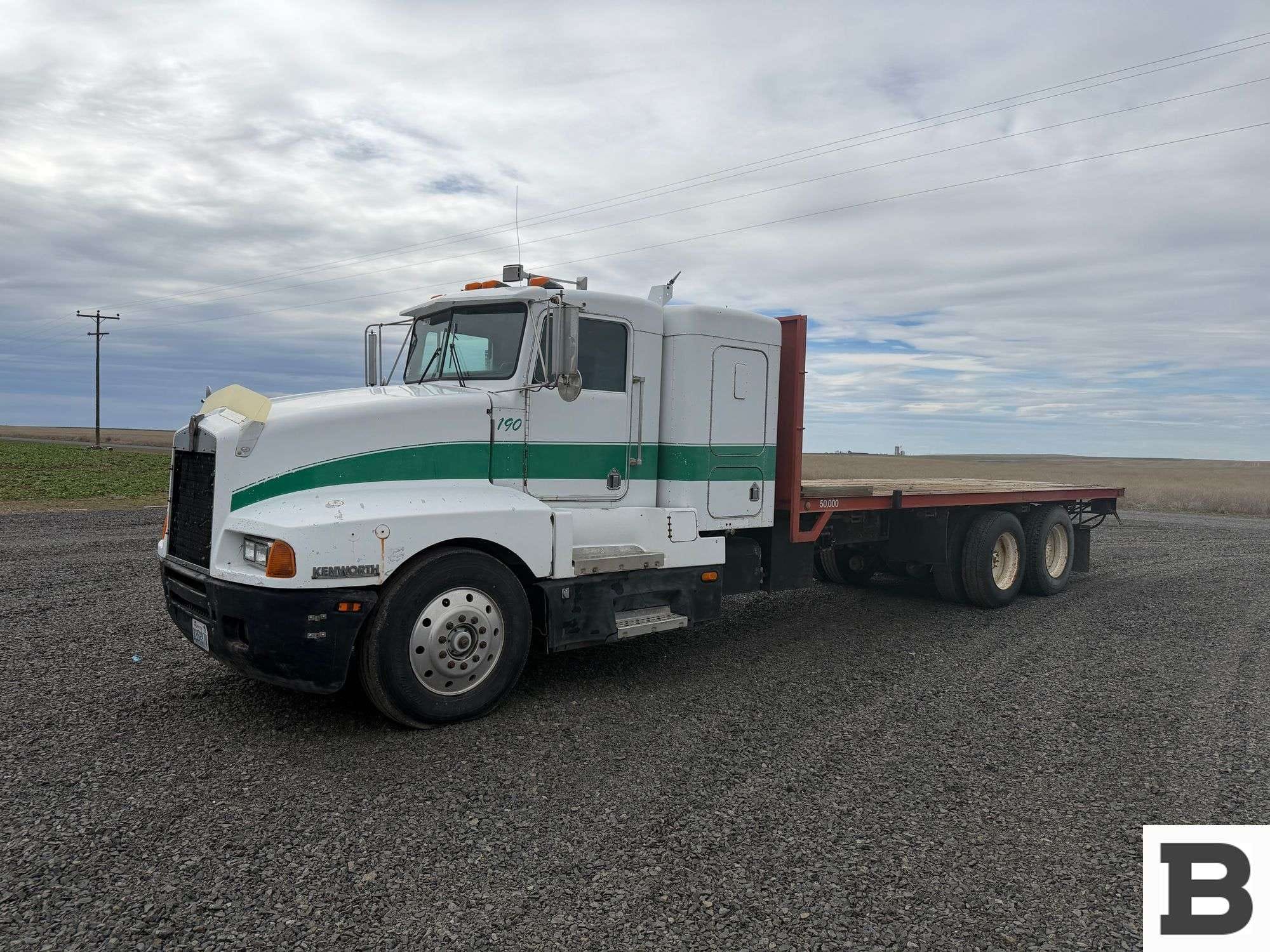 1987 Kenworth T600 Equipment Image0