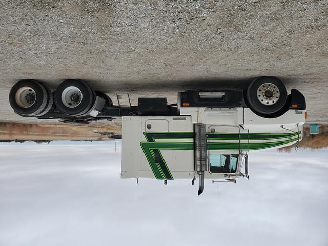 Image of Kenworth T600 equipment image 4