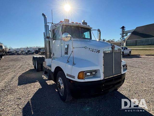 Image of Kenworth T600A equipment image 3