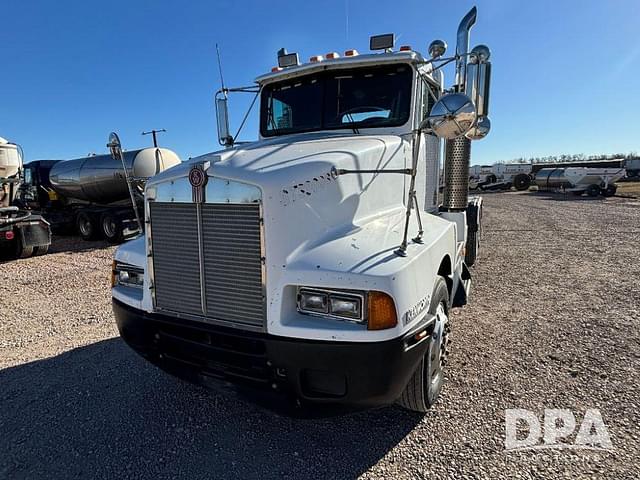 Image of Kenworth T600A equipment image 1