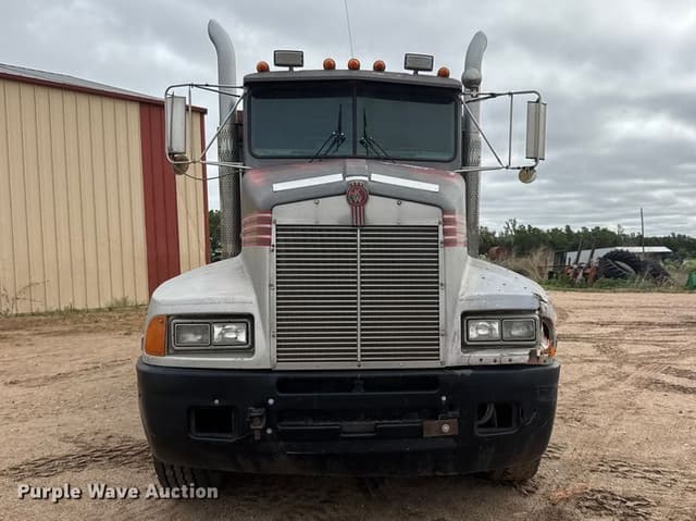 Image of Kenworth T600A equipment image 1