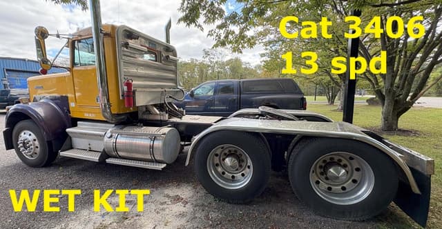 Image of Kenworth W900 equipment image 1