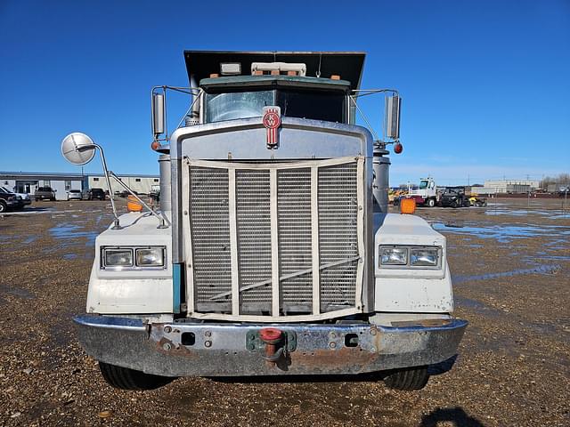 Image of Kenworth W900 equipment image 1