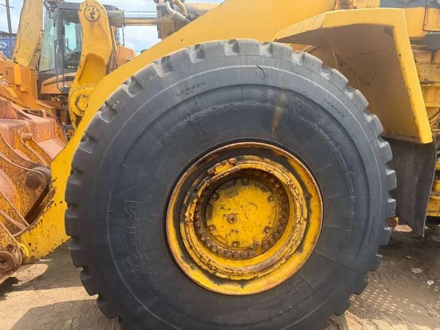 Image of Komatsu WA500-1L equipment image 1