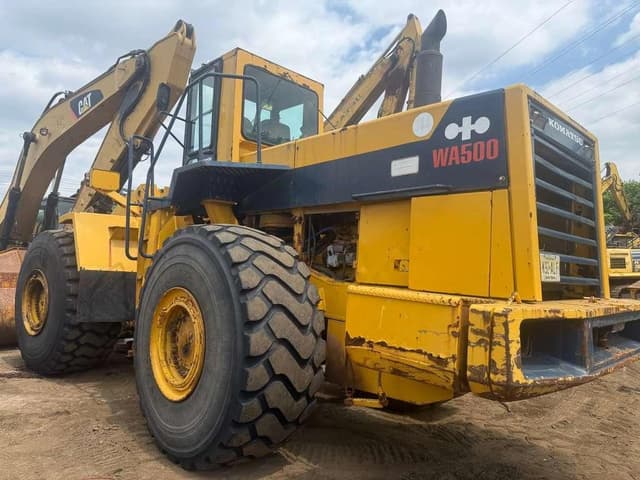 Image of Komatsu WA500-1L equipment image 2