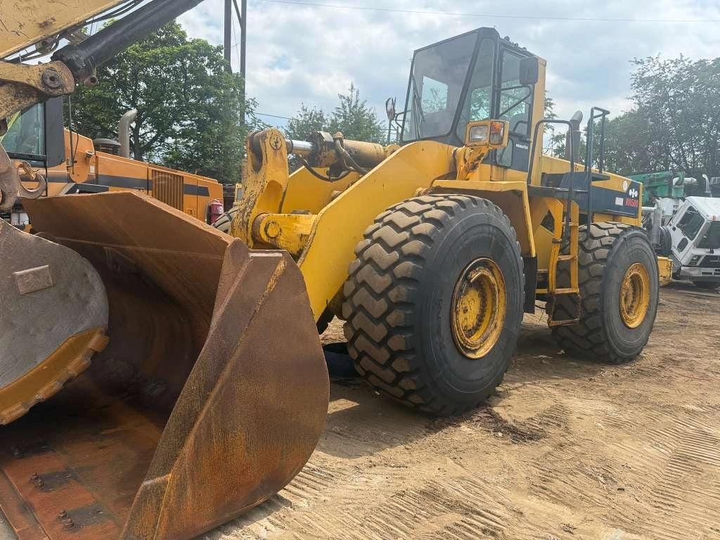 1987 Komatsu WA500-1L Equipment Image0