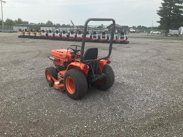 Image of Kubota B5200 equipment image 2