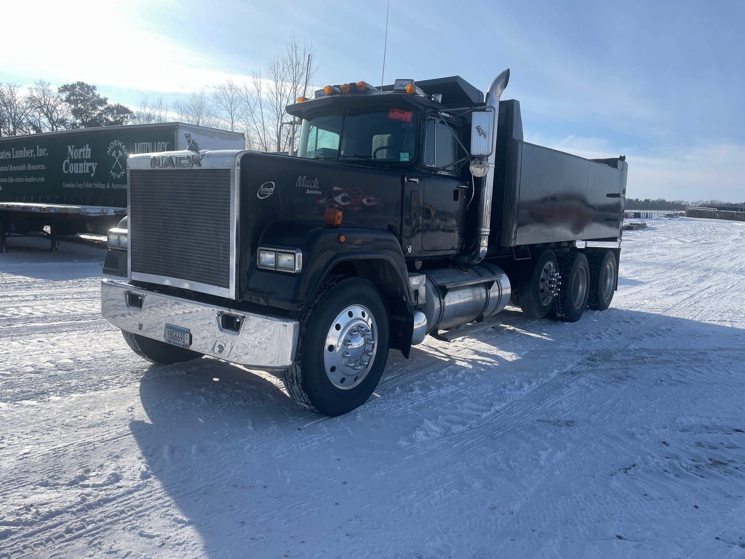 1987 Mack RW713 Equipment Image0