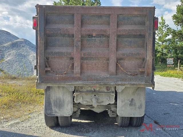 Image of Mack R688ST equipment image 3