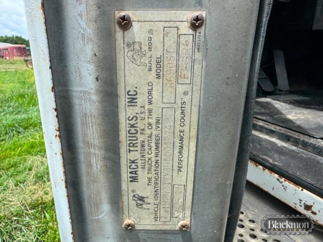 Image of Mack R690ST equipment image 1